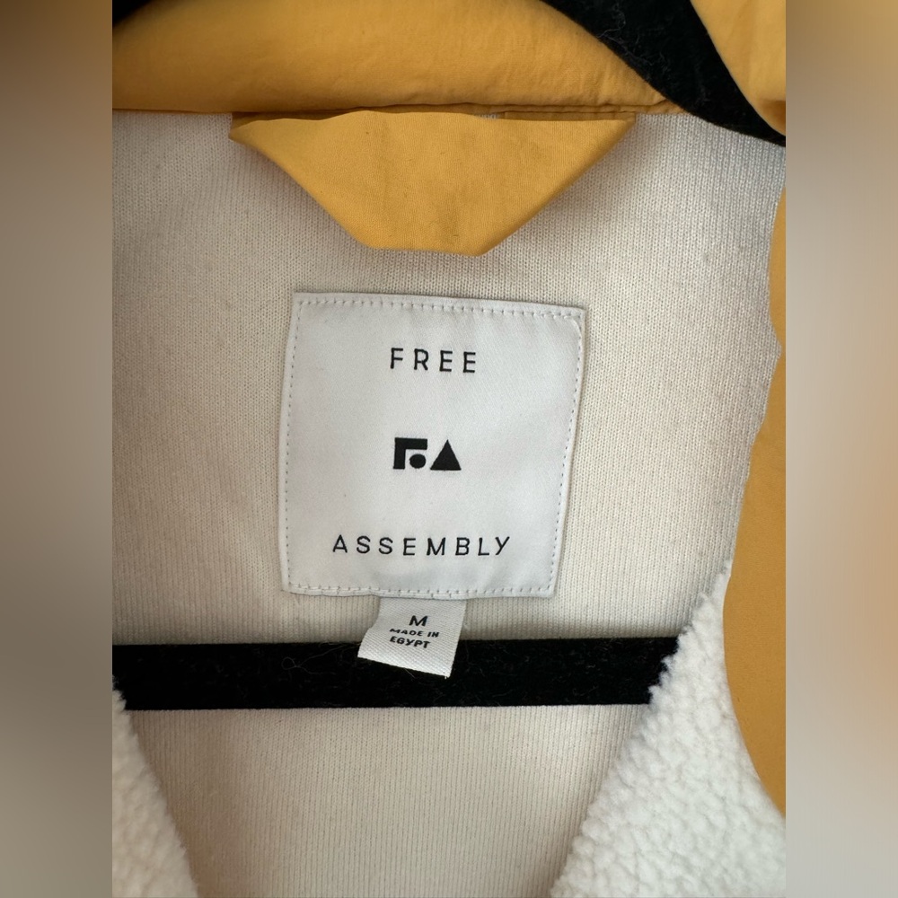 Barely worn Free Assembly pullover